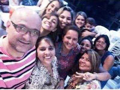 Click dos pastores Adriano, Maysa e Noemia com as amigas Graciane, Glicia, Lareska, Rikelly, Nayara, Ivanilde, Edna, em noite de bênçãos.