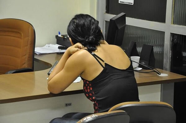 Universitária é presa furtando roupa no Shopping