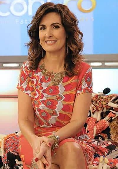 Aniversário 
A Globo Internacional, na comemoração dos 15 anos de vida neste agosto, está com uma campanha no ar relembrando curiosidades e momentos importantes da sua programação.
Como um desses exemplos, as diferentes fases da Fátima Bernardes ao longo deste tempo.