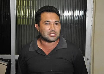 Homem é preso com habilitação e carteira de polÍcia falsificada