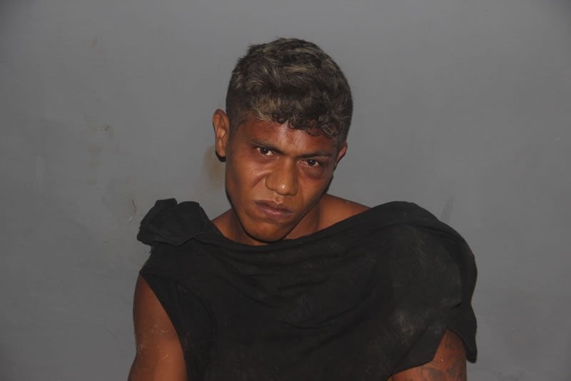 Jovem é preso em flagrante furtando casa no bairro São Francisco