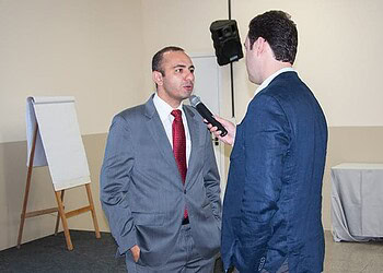 Presidente Roberto Barros e jornalista Eduardo Ribeiro