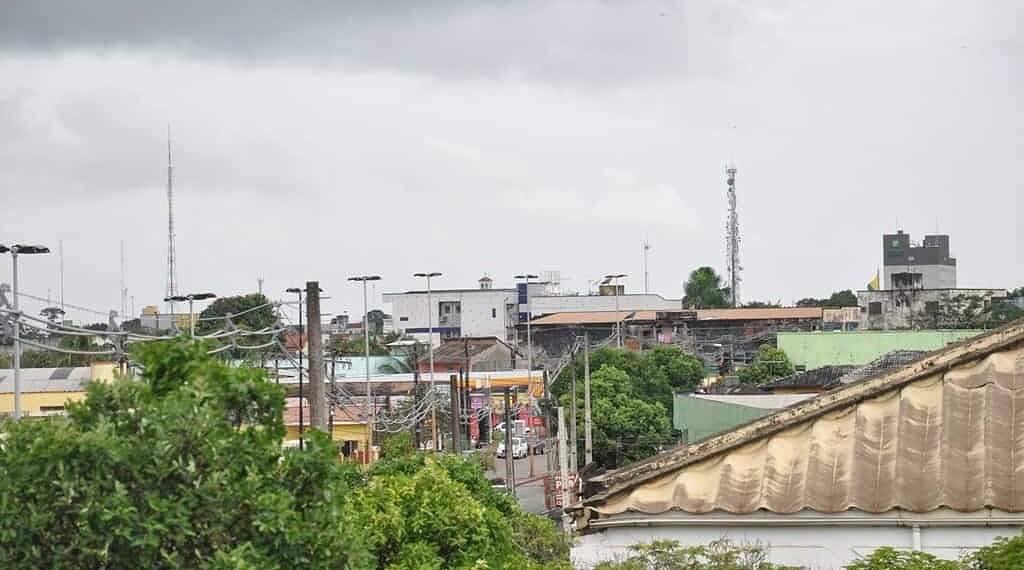Em apenas, 12 horas, em Rio Branco choveu 120% acima da média climatológica para todo o mês de agosto