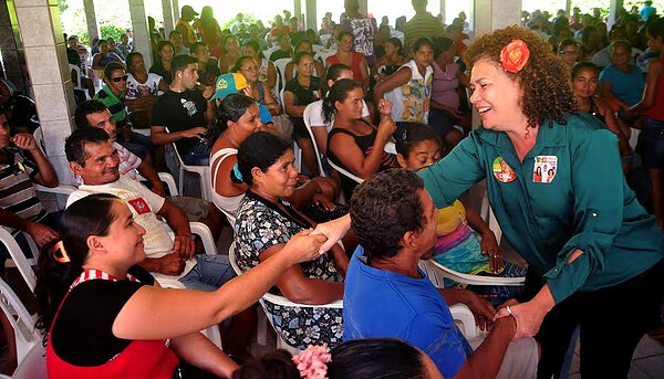 No Juruá, Perpétua reafirma compromisso com pescadores