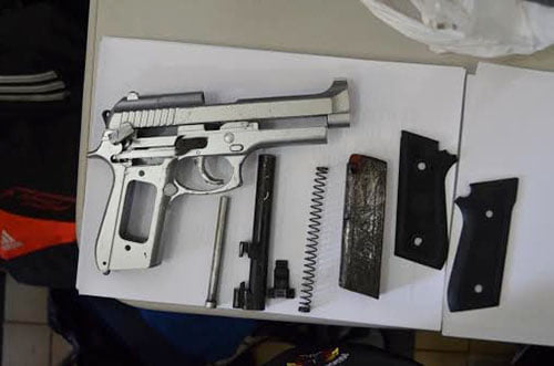 Pistola estava em uma oficina de pintura no bairro Abraão Alab