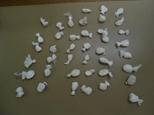 Polícia Civil prende casal com drogas e dinheiro em Mâncio Lima 1 Polícia prende casal com drogas e dinheiro em Mâncio Lima