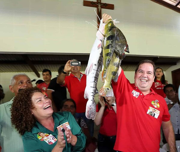 Tião Viana dialoga com moradores e faz encontro com pescadores em final de semana no Juruá