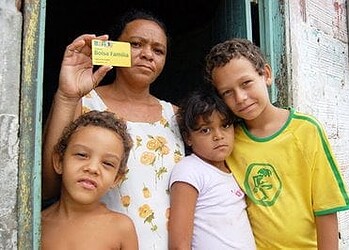Pagamento do Bolsa Família inicia e injeta R$18,5 milhões no Acre