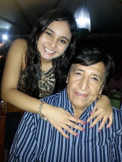 Dr. Carlos Calderon curtindo o Dia dos Pais com a filha Natalia Carderon, o grande amor de sua vida.