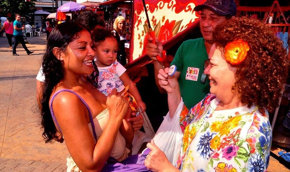 Perpétua recebe apoio no Terminal Urbano