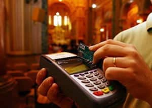 Instituto Ecumênico debate a ‘mercantilização’ da fé nesta terça 2 Instituto discutirá tema polêmico sobre fé e dinheiro