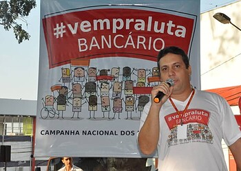 Edmar Batistela em movimento ontem de manhã no Centro