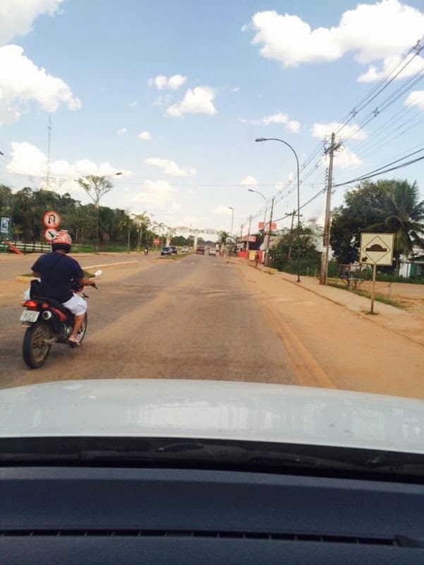 foto 1 - quebra-molas sem as faixas de sinalização