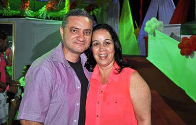 ANIVERSÁRIO - Arquiteto William Abreu, na foto com a esposa Ana Flávia, fez aniversário ontem. A esse irmão maravilhoso desejo muita saúde e felicidade!