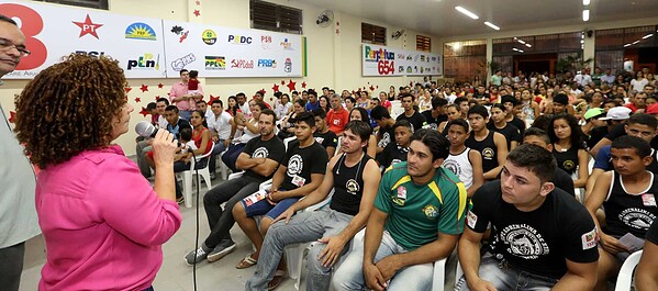 Perpétua comemora a geração de 2.500 empregos em Call Center