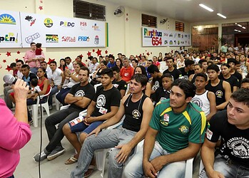 Perpétua comemora a geração de 2.500 empregos em Call Center