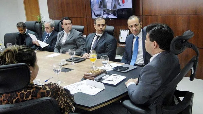 Desembargador-presidente Roberto Barros visitou a sede da Defensoria Pública do Estado (DPE) e também do Ministério Público Estadual (MPAC)