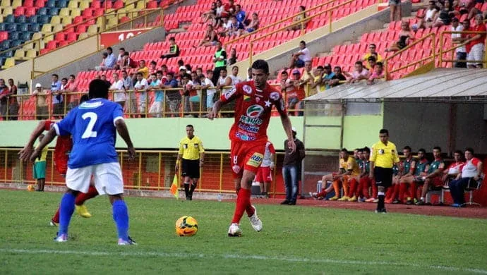 Rio Branco e Atlético Acreano fizeram um clássico equilibrado na Arena da Floresta
