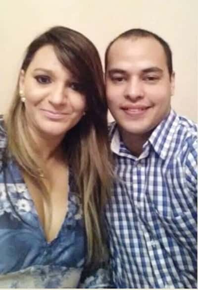  Minha grande amiga, a colunista Robertha Moura celebra mais um ano de vida no dia 14. Amiga, por você ser uma pessoa muito especial, desejo toda a felicidade do mundo. E que seus sonhos sejam todos realizados. Na foto, com o noivo Lucas Costa.