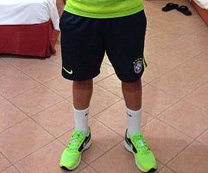 Athirson, lateral-esquerdo do Fla, na Seleção Brasileira Sub-15