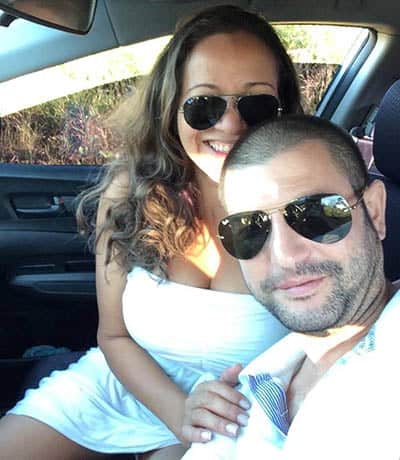 Lia Alves retorna à Europa de coração partido com o falecimento do seu companheiro José Luiz Jimenez levando o corpo para que os familiares possam dar o último adeus. Da coluna os pêsames.