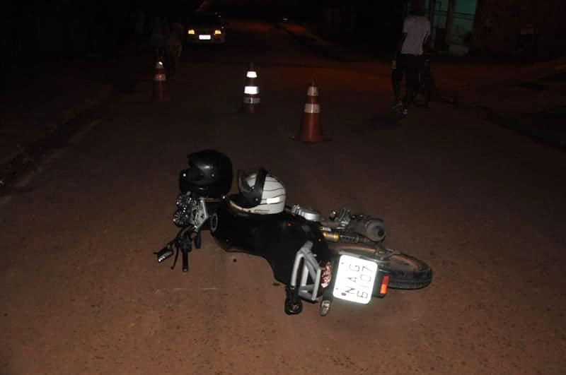 Acidente envolvendo duas motos deixa quatro pessoas feridas 8