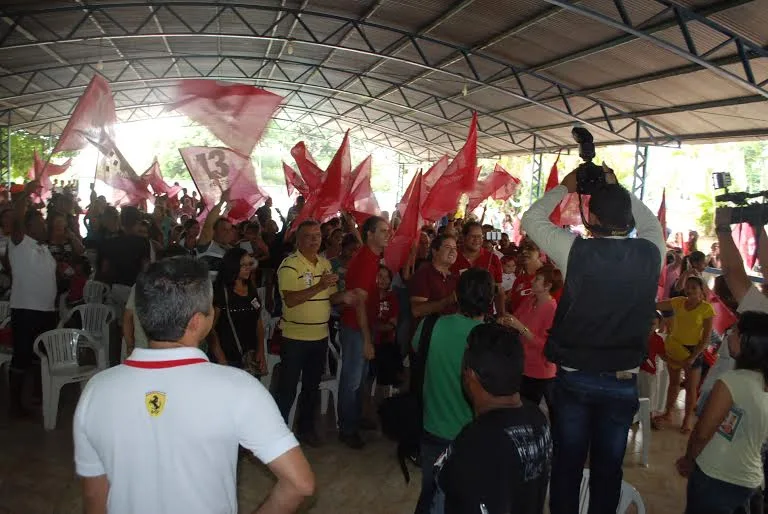 Caminhadas, moto e Arena marcaram agenda de boas mudanças com Tião 1 Caminhadas, moto e Arena marcaram agenda de boas mudanças com Tião