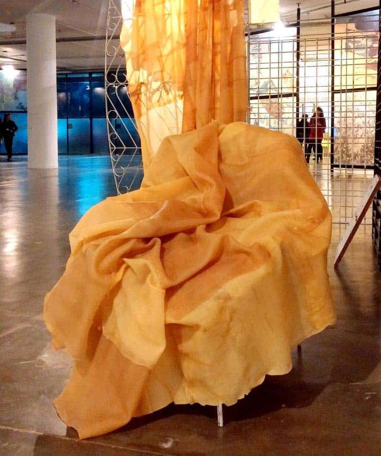 Borracha do Acre é exposta na 31ª Bienal de Arte de São Paulo 1 Parte da borracha foi extraída por seringueiros do Acre