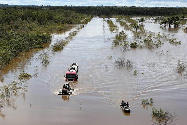 Agência Nacional de Águas diz que cheia do Rio Madeira acontece a cada 300 anos