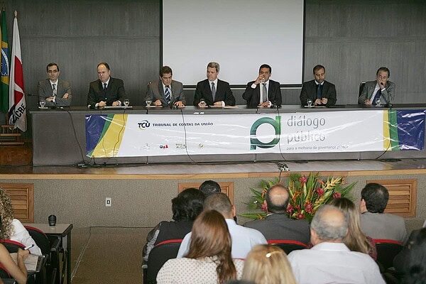 TCU e TCE realizam ciclo de palestras voltadas para gestores públicos no Acre