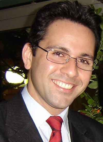 Cometemos um erro na última coluna. O nosso amigo Alan Rick é, na verdade, candidato a deputado federal pelo partido PRB.