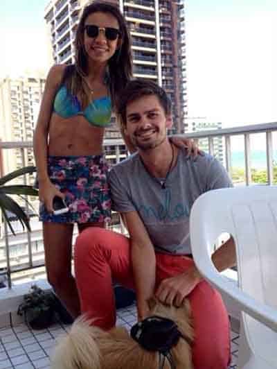 Fernanda Teodoro comemorando seu aniversário no Rio de Janeiro com o amigo Tomy Fritz. Parabéns!!! 