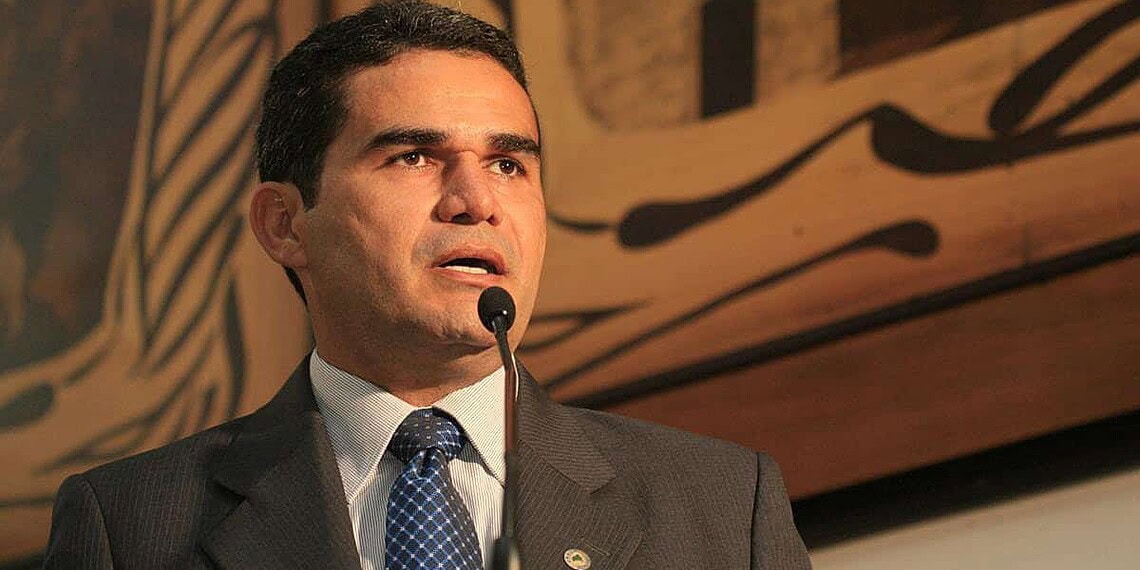 Deputado destaca serviços prestados pelo 4º Batalhão de Infantaria de Selva do Acre 1 Deputado destaca serviços prestados pelo 4º Batalhão de Infantaria de Selva do Acre