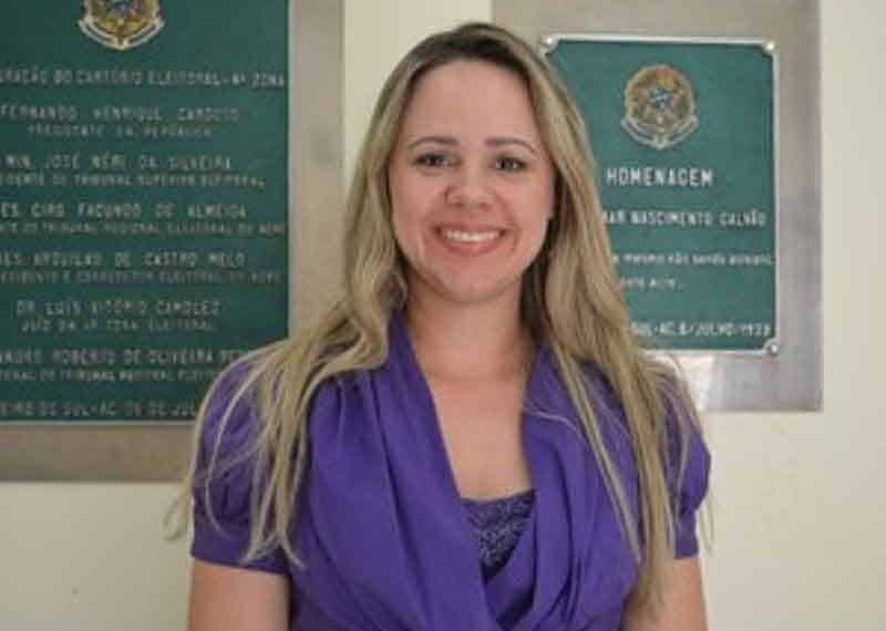 Juíza Evelyn Bueno, da 4ª Zona Eleitoral do município de Cruzeiro do Sul