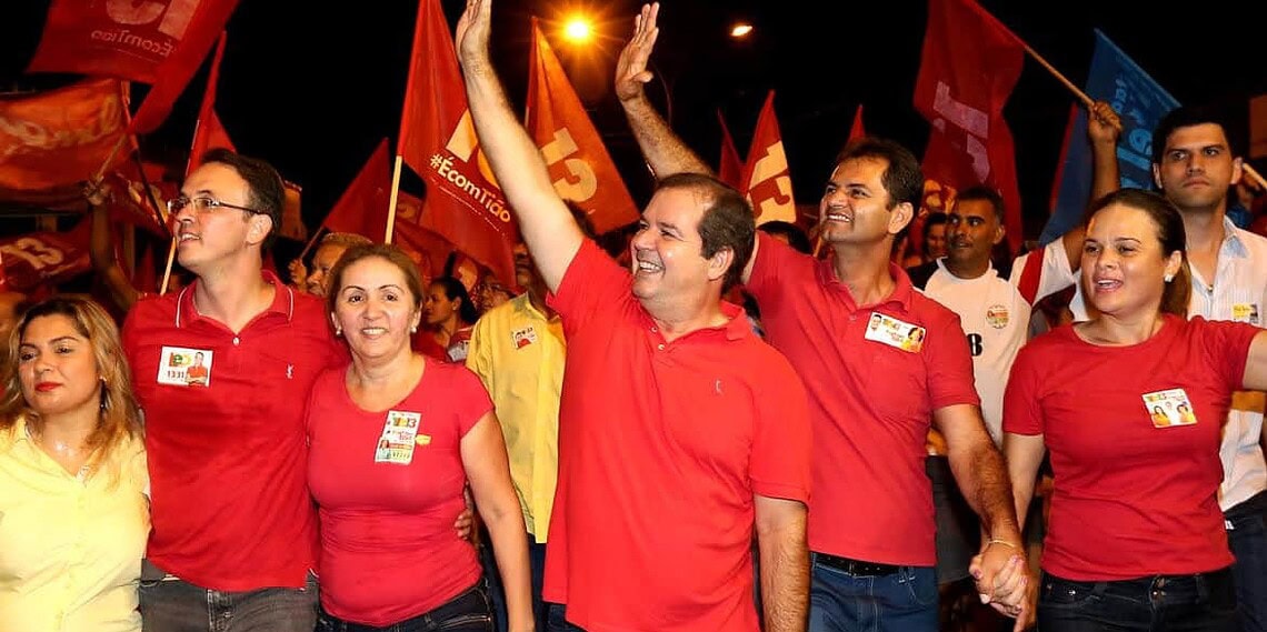 Tião Viana caminha em Sena Madureira por boas mudanças e dialoga com trabalhadores