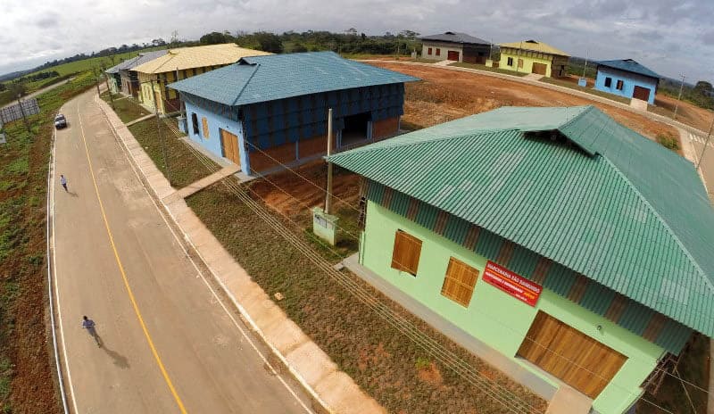 Governo inaugura Parque Industrial e Polo Moveleiro no município de Feijó 2 Foram entregues 12 galpões para a indústria marceneira