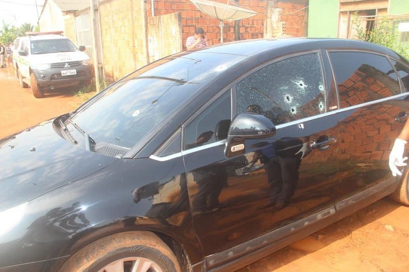 Presidiário em condicional é executado com nove tiros no Bairro Santa Helena 3 Presidiário em condicional é executado a tiros no Bairro Santa Helena 4