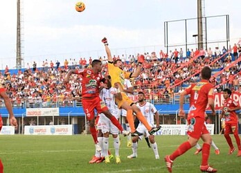 Anapolina e Rio Branco ficaram no 1 a 1 no Jonas Duarte