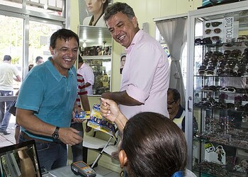 Bittar faz caminhada na Estação Experimental com Petecão e Bestene