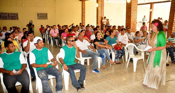 Perpétua recebe apoio das comunidades terapêuticas pelo trabalho realizado como deputada