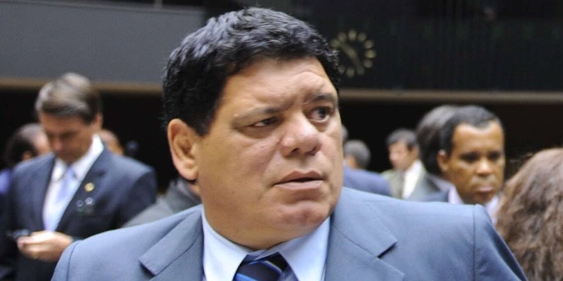 MS alegou ao deputado que realiza uma série de ações