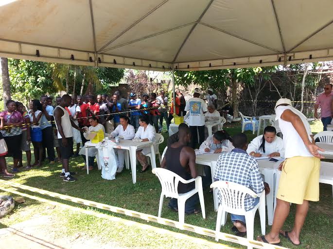 Secretaria de Saúde estadual e municipal realizam ação conjunta na prevenção de doenças no abrigo dos imigrantes 2 imigrantes - FOTO ASSESSORIA DE GOVERNO