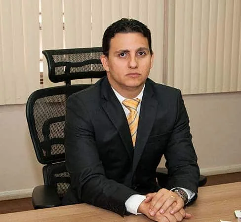 Juiz substituto Marlon Machado proferiu a sentença