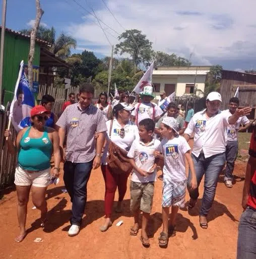 Gladson prestigia comício em Plácido e garante mandato participativo no Senado