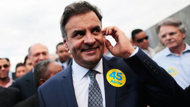 Após derrota, Aécio Neves liga e deseja sucesso para a presidente reeleita