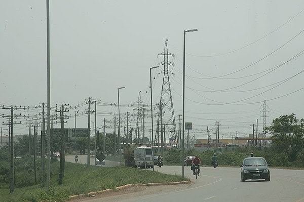 Consumidor que teve aparelho danificado por apagão pode pedir conserto