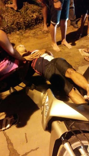 Homem é alvejado por dois disparos de arma de fogo 2 Agenilton espera por socorro