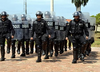 Tropa perfilada ontem, durante as comemorações