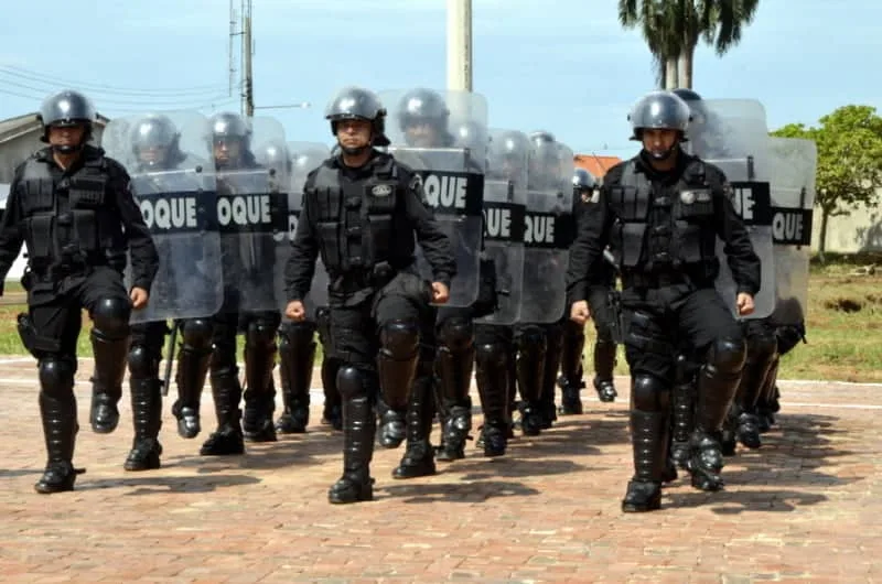 Tropa perfilada ontem, durante as comemorações