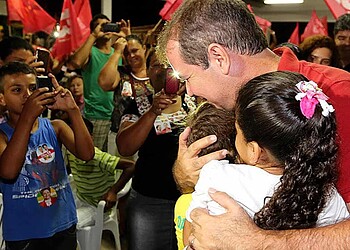 Campanha intensificada de Tião Viana movimenta Rio Branco e comunidades rurais no fim de semana